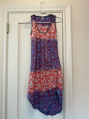 Gregory Sleeveless Floral Ombre Midi Dress in Red & Purple